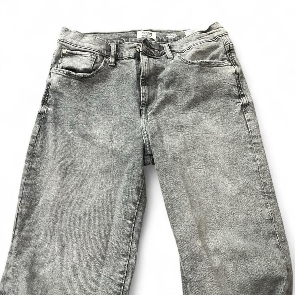 Woman’s Gray Jeans